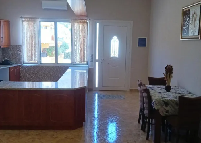 公寓 Theodore's Mansion Your Aristocratic Escape In Greece Panteli