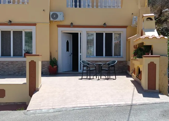 Theodore's Mansion Your Aristocratic Escape In Greece شقة *